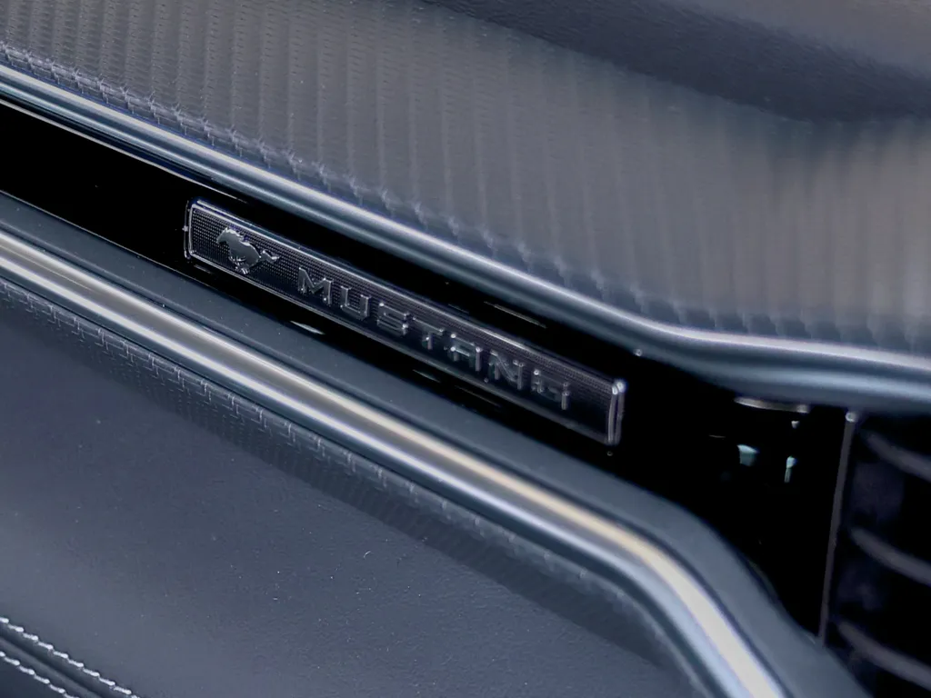 Ford MUSTANG Coupe 2024 #5