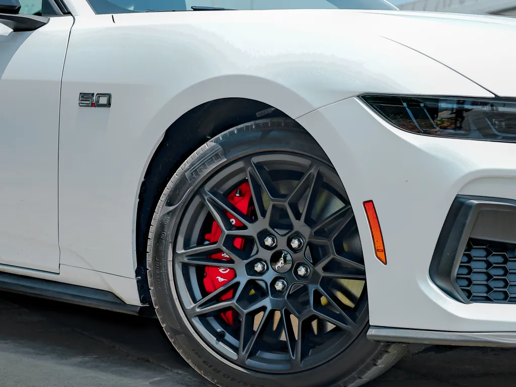 Ford MUSTANG Coupe 2024 #12