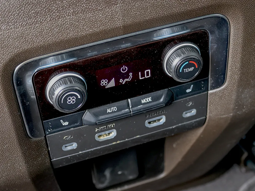 Chevrolet Tahoe 2024 #11