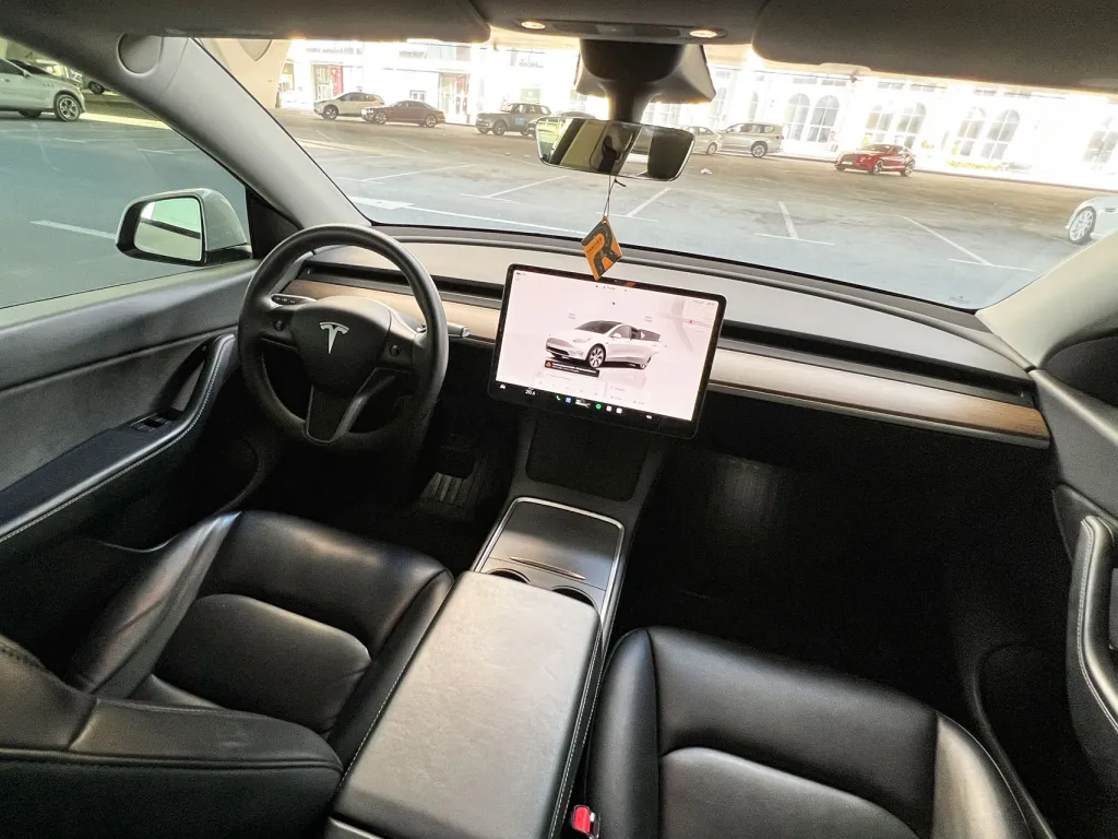 Tesla Model Y 2022 #9