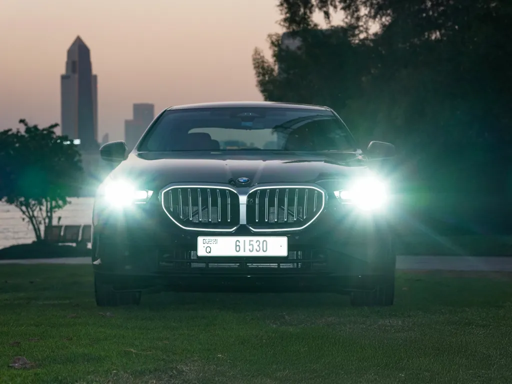 BMW 318 2026 #1