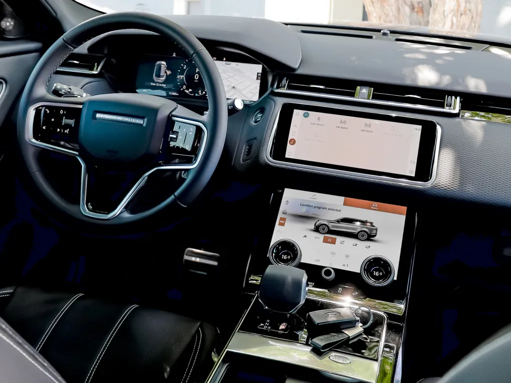 Land Rover Range Rover Velar 2023 #4