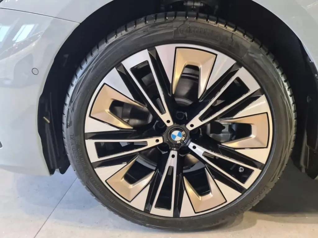 BMW 520i 2024 #2
