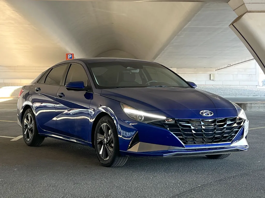 Hyundai Elantra 2021 #4