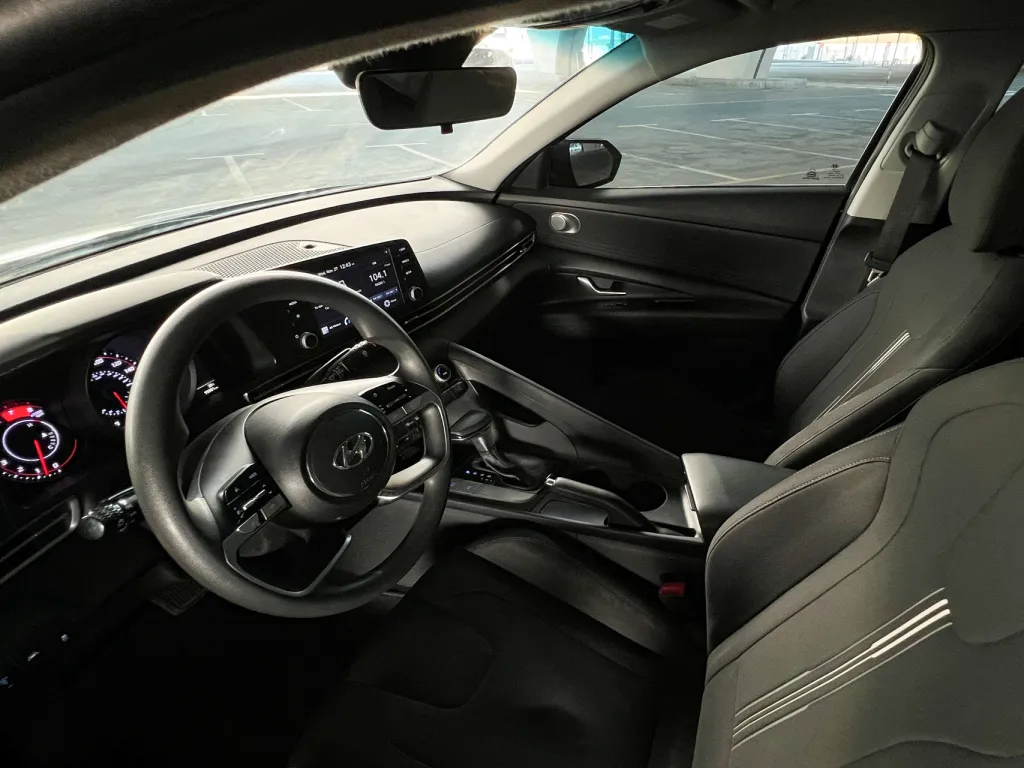 Hyundai Elantra 2021 #9