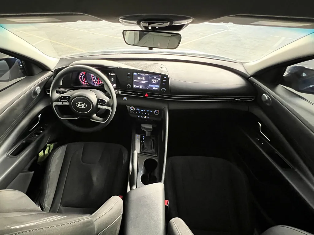 Hyundai Elantra 2021 #10