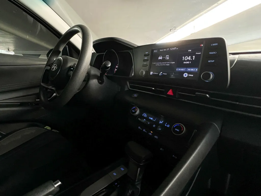 Hyundai Elantra 2021 #11