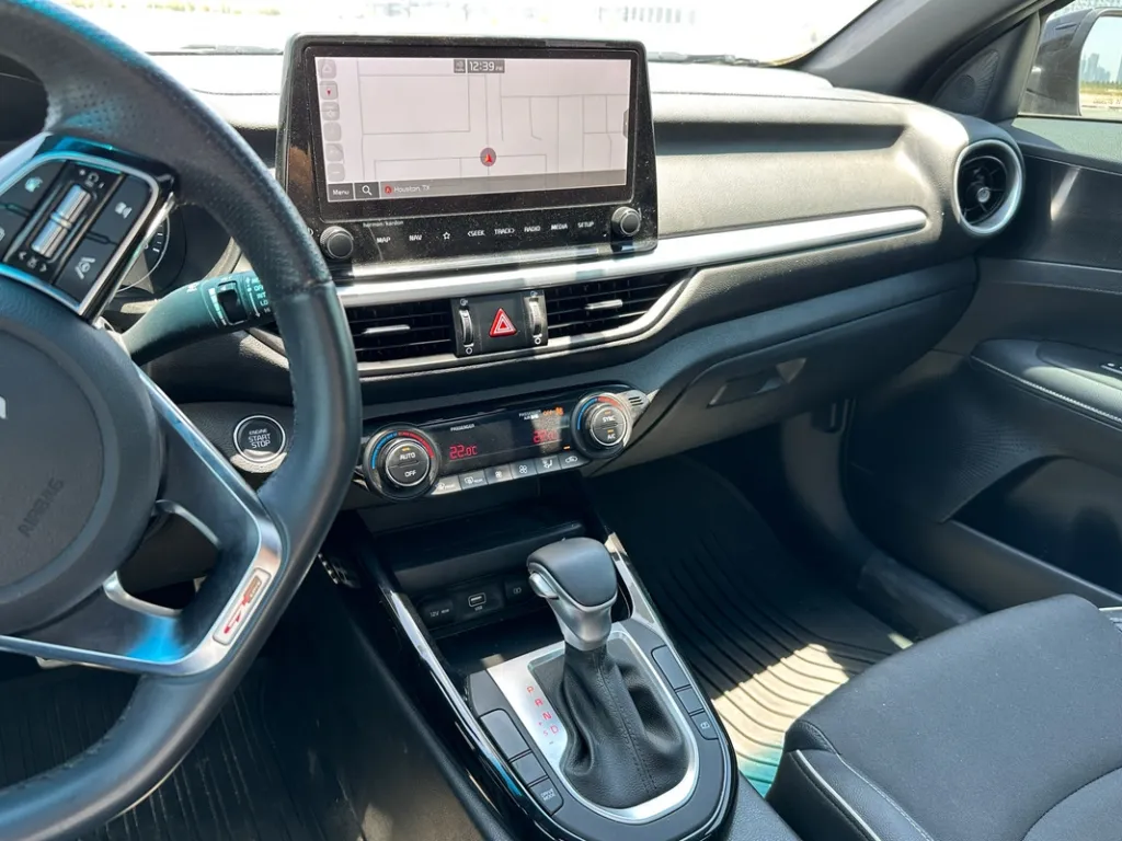 KIA Forte GT-line 2023 #9