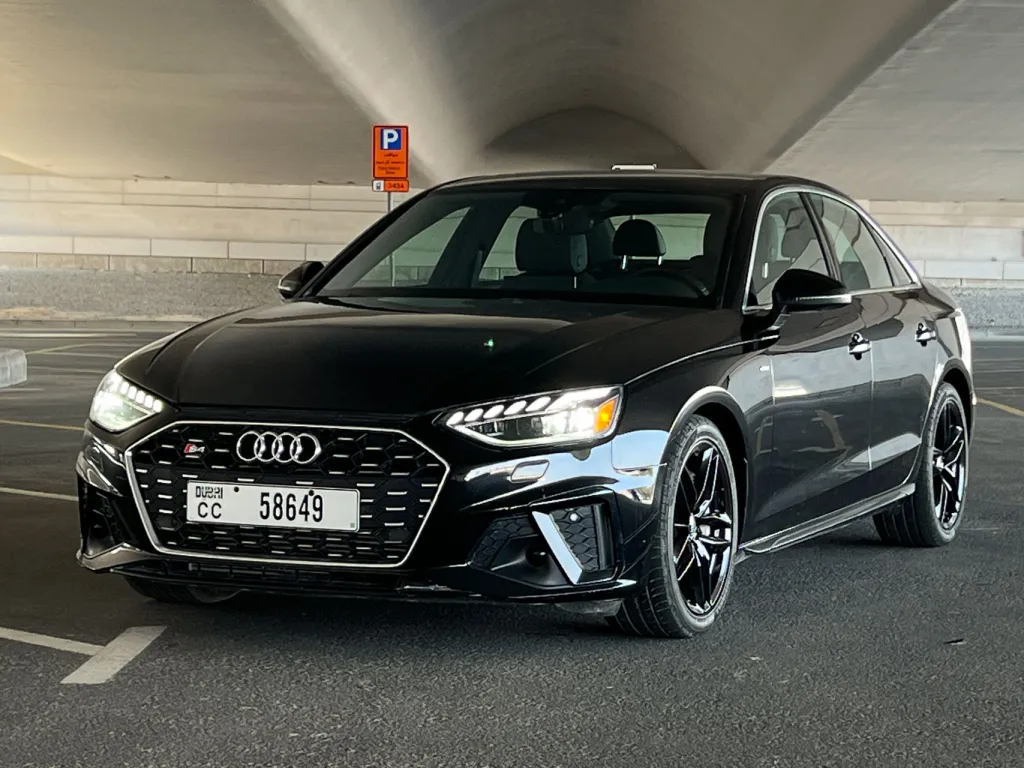 Audi A4 2022 #2