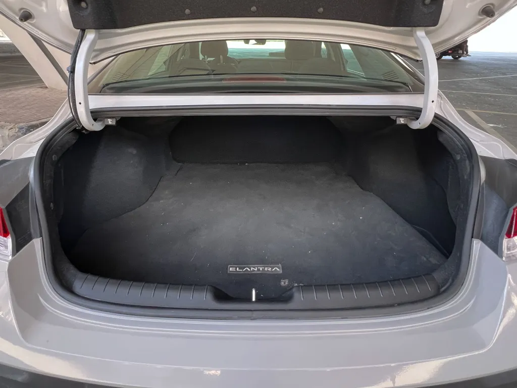 Hyundai Elantra 2024 #9