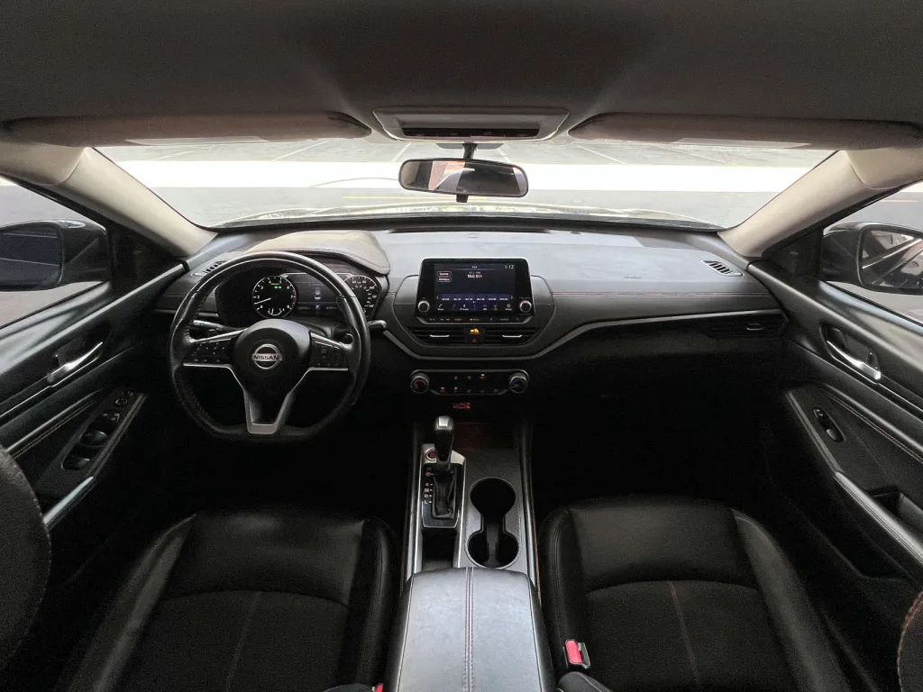 Nissan Altima SR 2021 #9