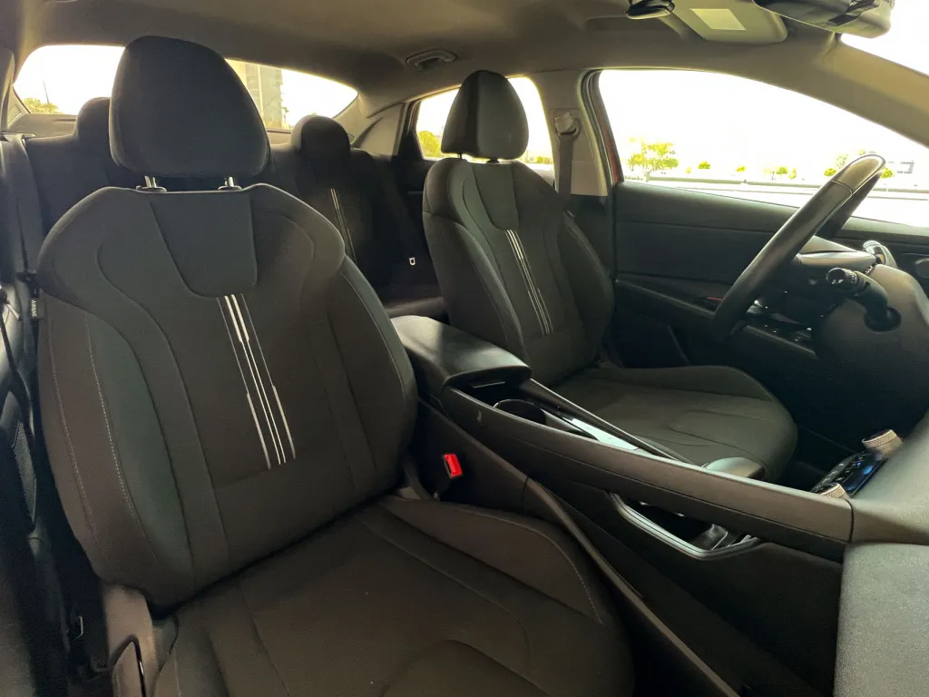 Hyundai Elantra 2021 #14