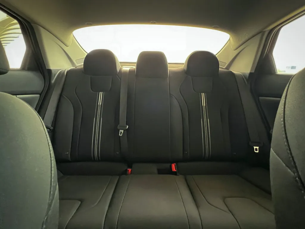 Hyundai Elantra 2021 #16
