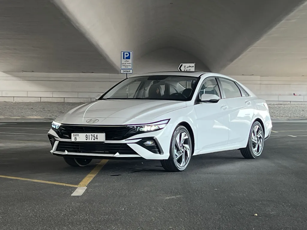 Hyundai Elantra 2025 #1