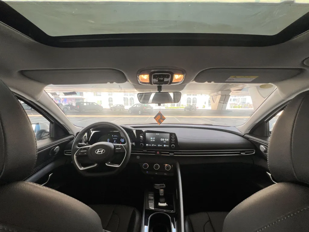 Hyundai Elantra 2025 #6