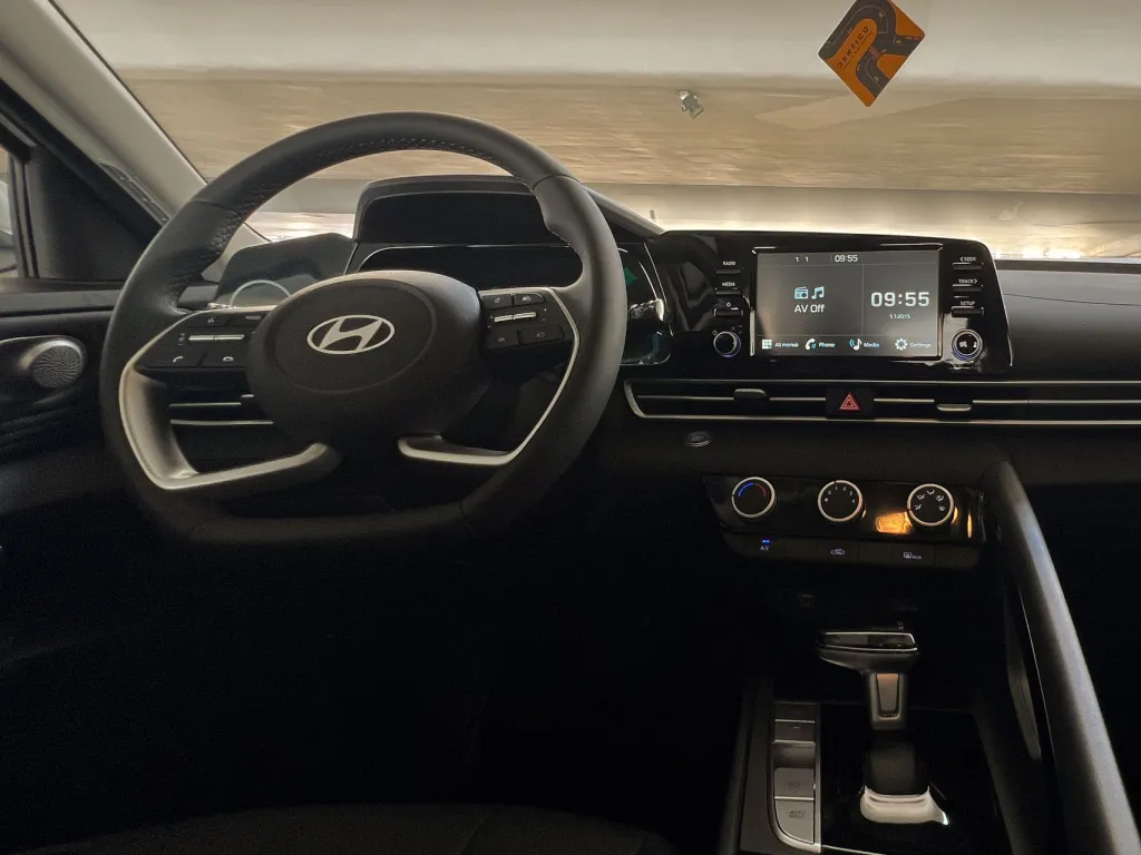 Hyundai Elantra 2025 #7