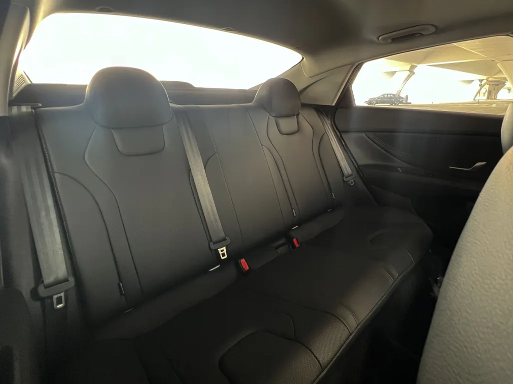 Hyundai Elantra 2025 #11