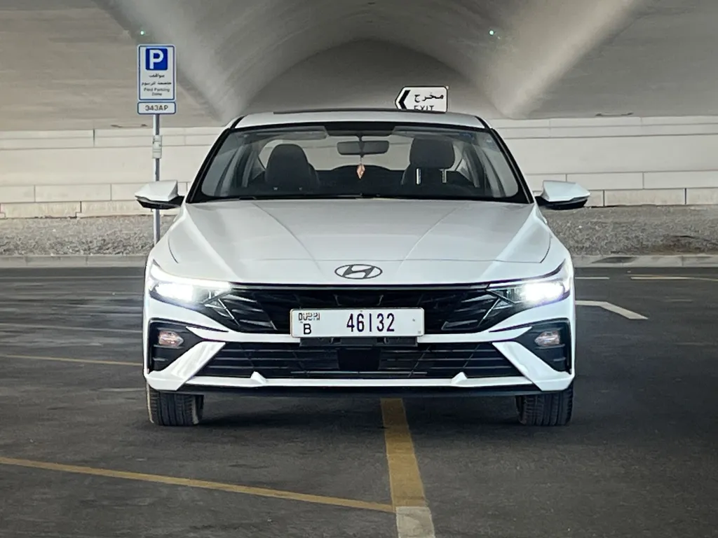 Hyundai Elantra 2025 #2