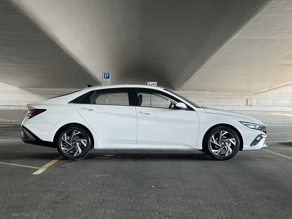 Hyundai Elantra 2025 #5