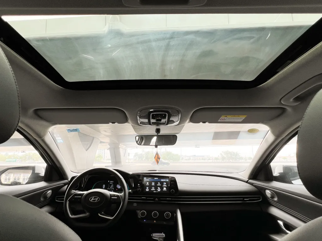 Hyundai Elantra 2025 #12