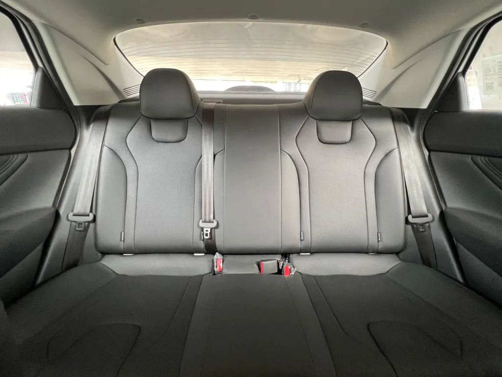 Hyundai Elantra 2025 #17