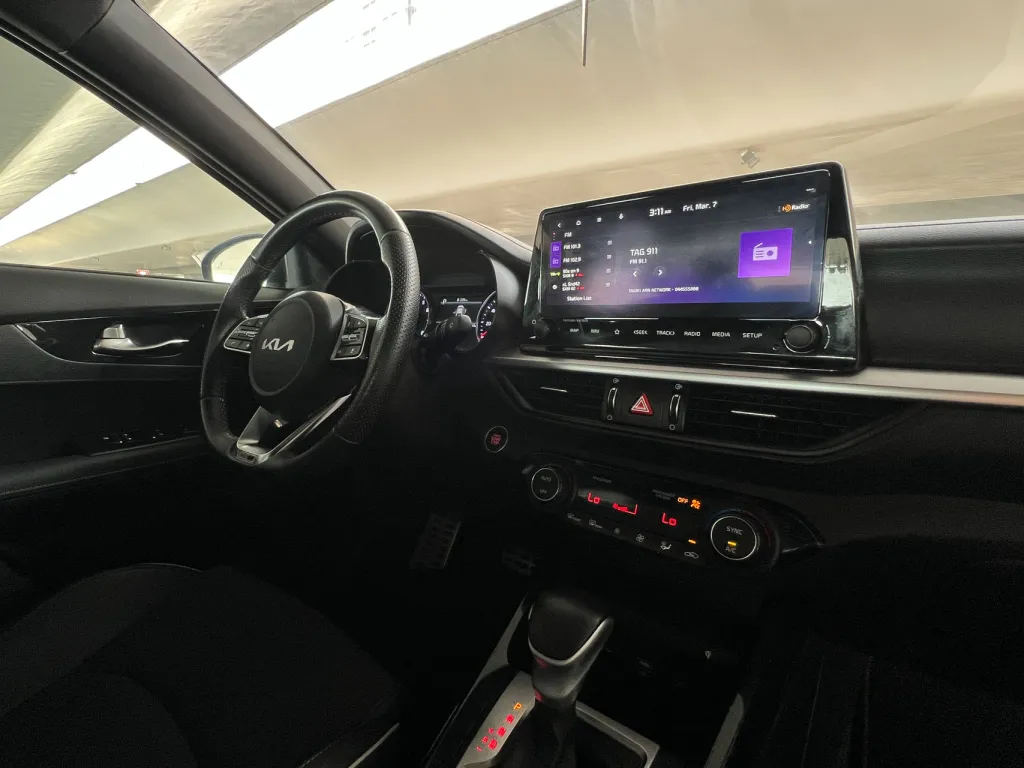 KIA Forte GT-line 2023 #13