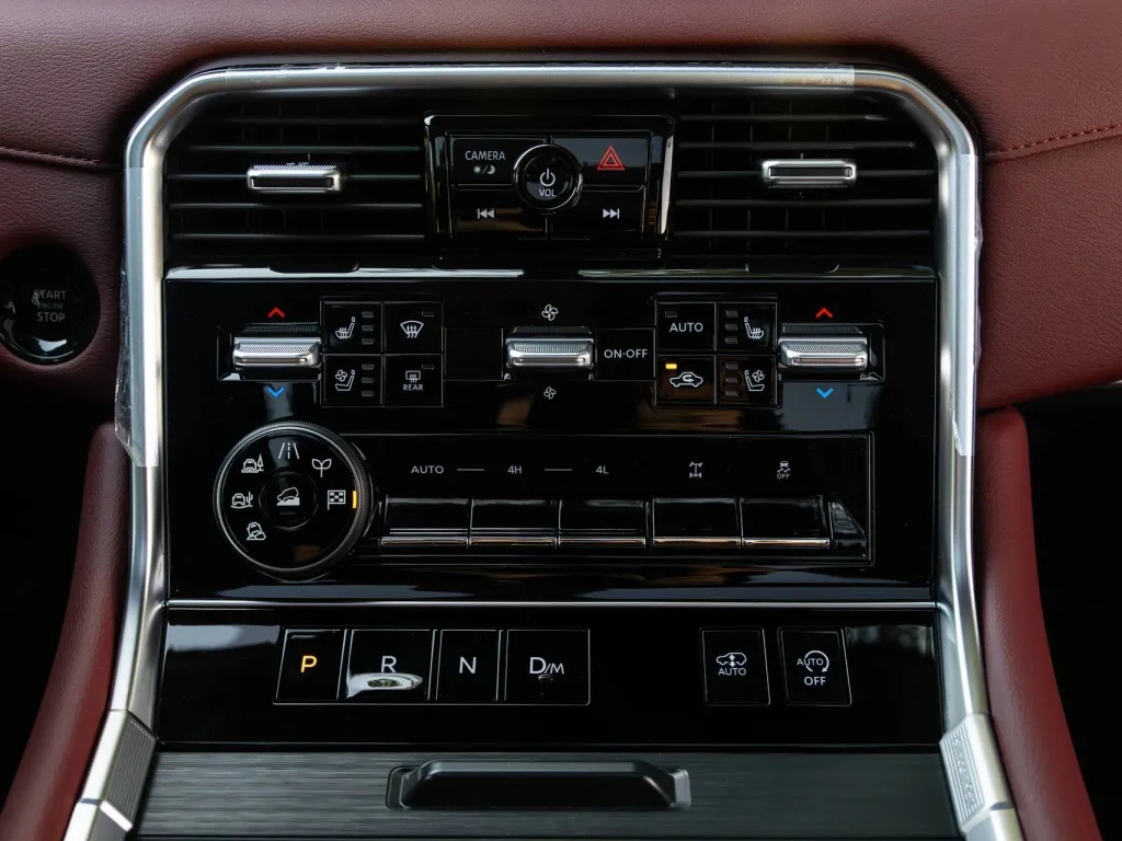 Nissan Patrol Platinum Twin Turbo V6T 2025 #12