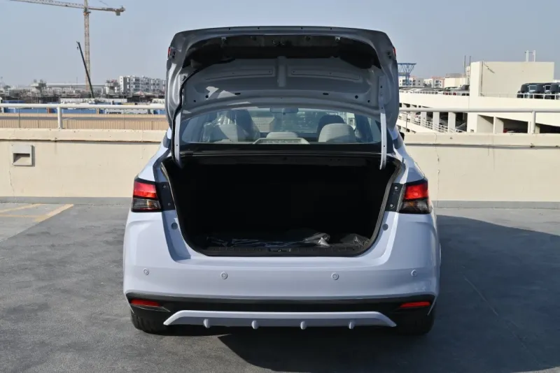 Nissan Sunny 2024 #5