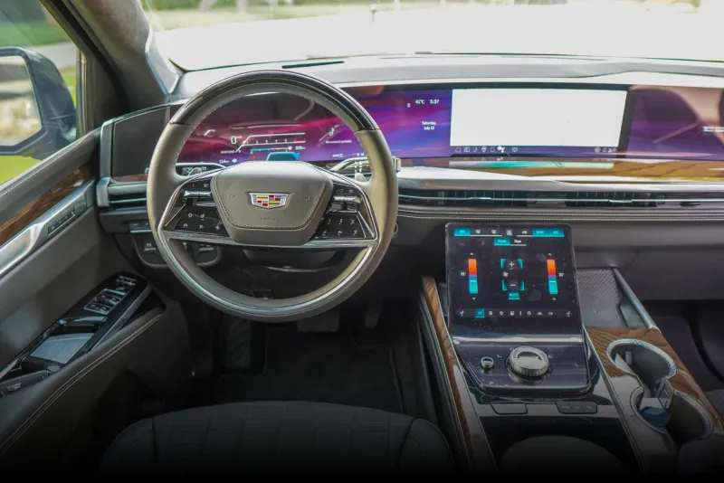 Cadillac Escalade Platinum 2025 #2