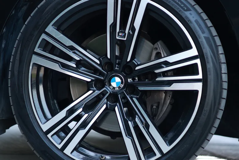 BMW 735i 2023 #7