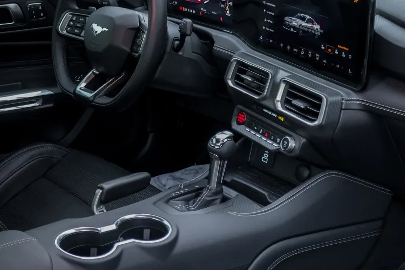 Ford MUSTANG GT V8 Convertible 2024 #2