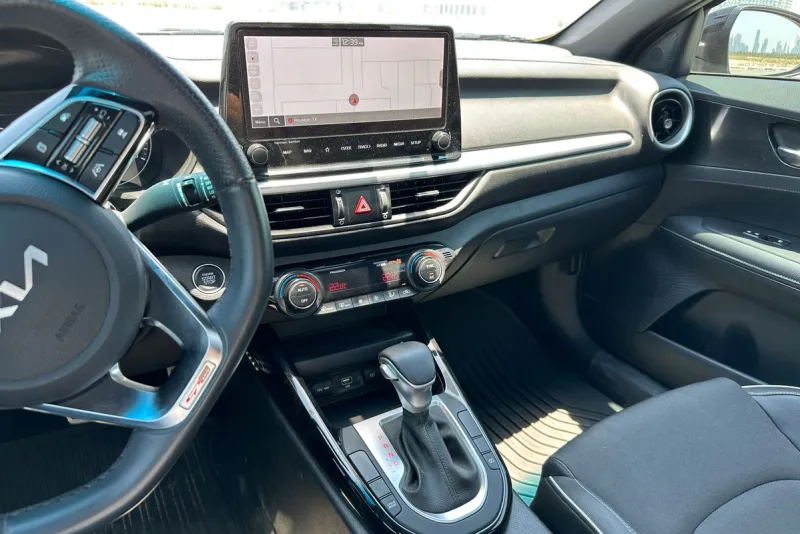KIA Forte GT-line 2023 #9