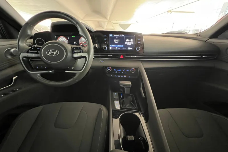 Hyundai Elantra 2021 #10