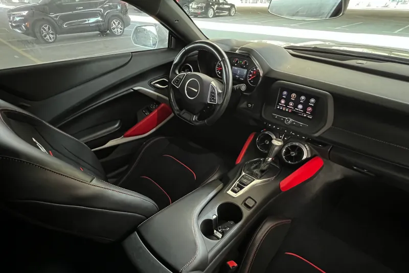 Chevrolet Camaro 2021 #13