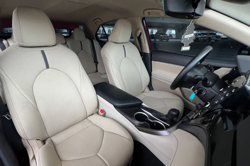 Toyota Camry 2021 #13
