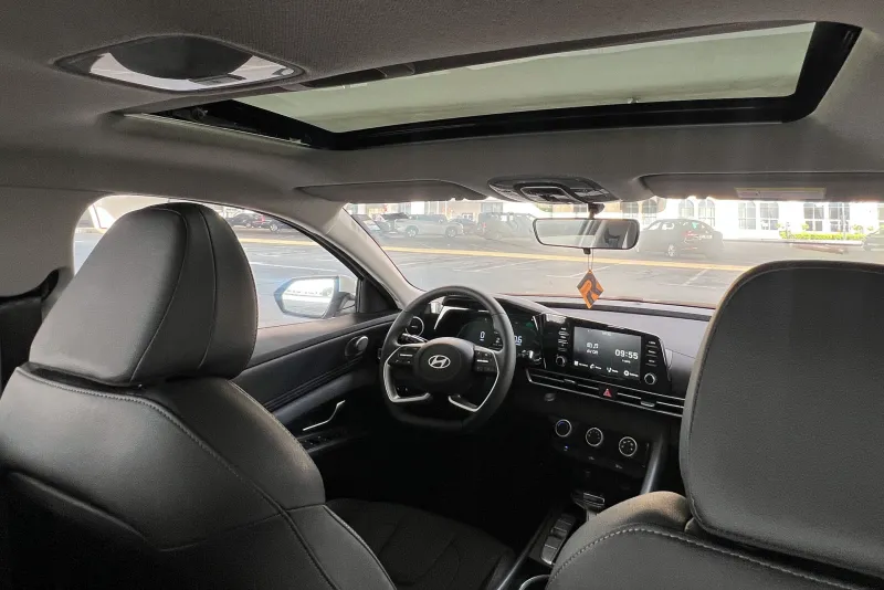 Hyundai Elantra 2025 #10