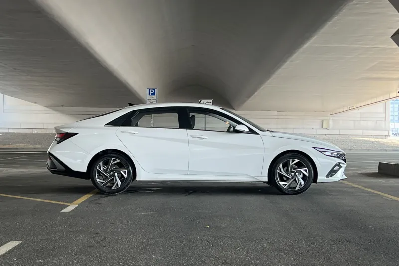 Hyundai Elantra 2025 #5