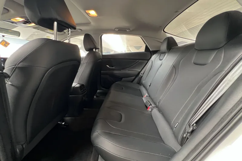 Hyundai Elantra 2025 #16