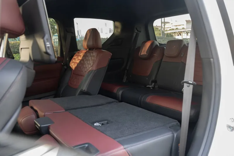 Nissan Patrol Platinum Twin Turbo V6T 2025 #16