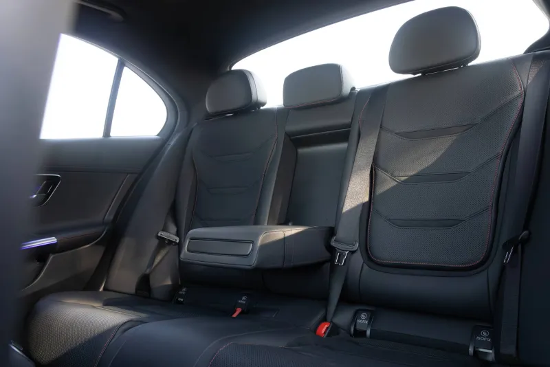 Mercedes C43 2023 #15