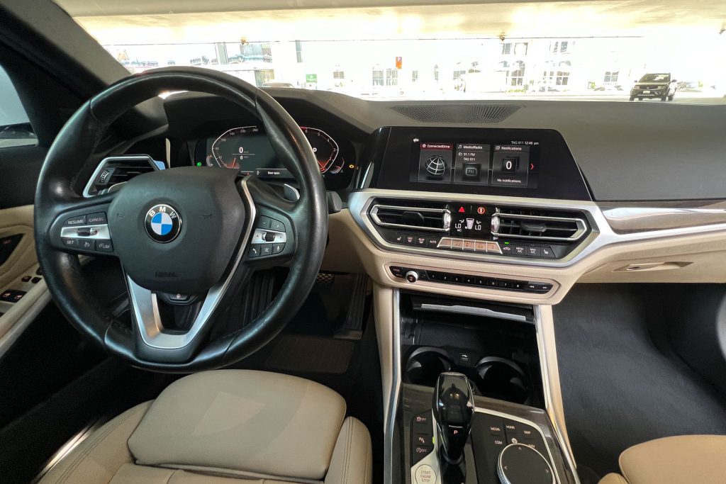 BMW 330i #7