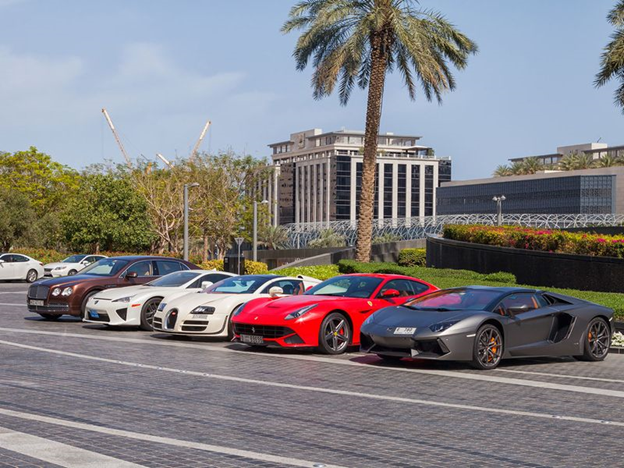 Luxury Car Rentals in Dubai: Why Choose High-End Vehicles