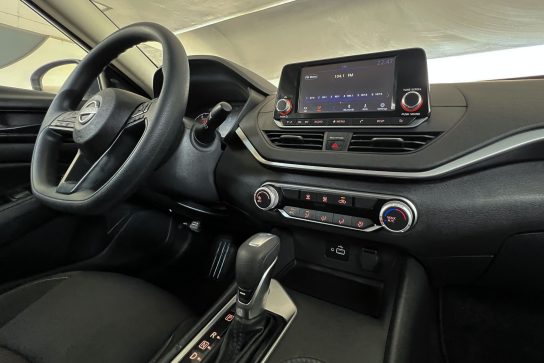 Nissan Altima #11