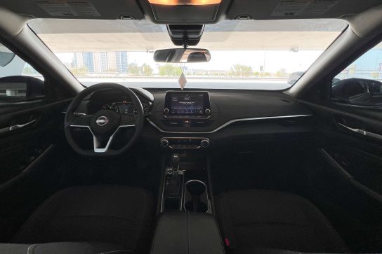 Nissan Altima #8
