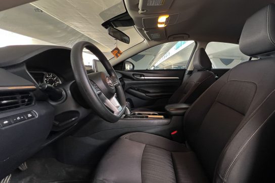 Nissan Altima #10