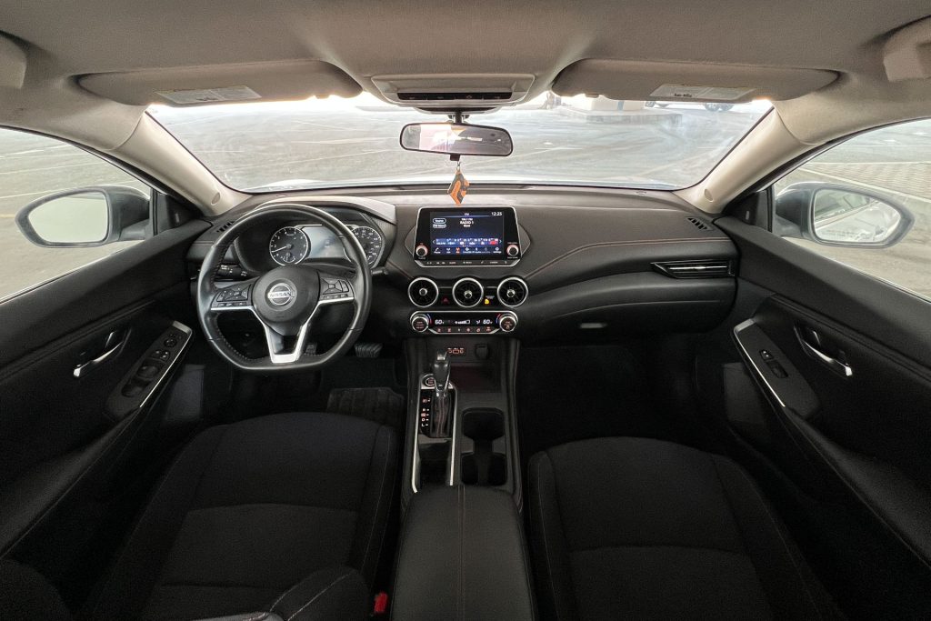 Nissan Sentra #8