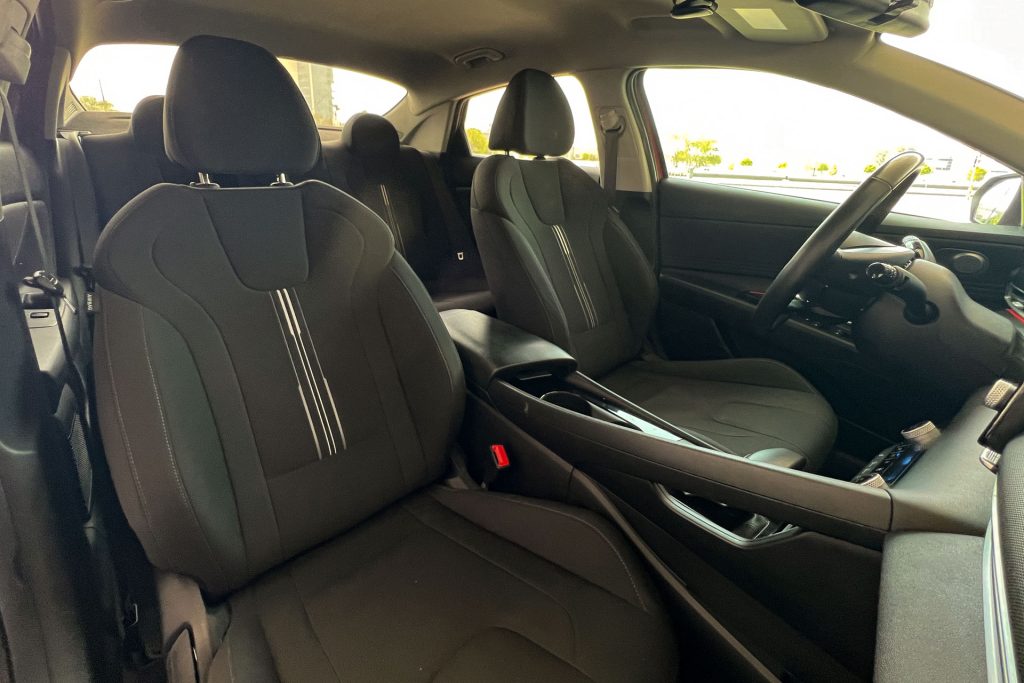 Hyundai Elantra #12