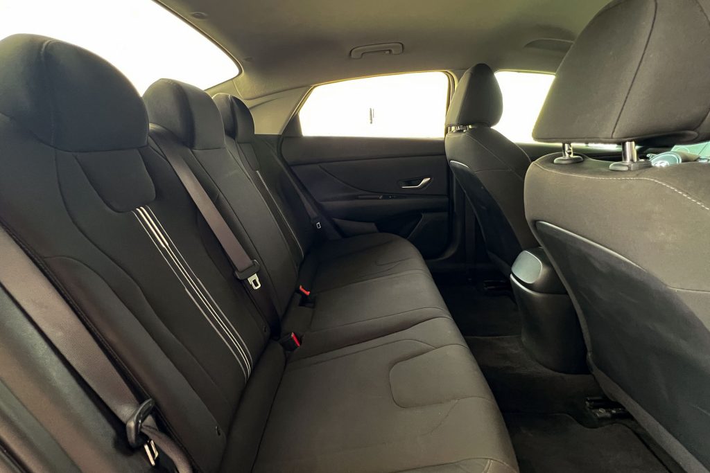 Hyundai Elantra #13