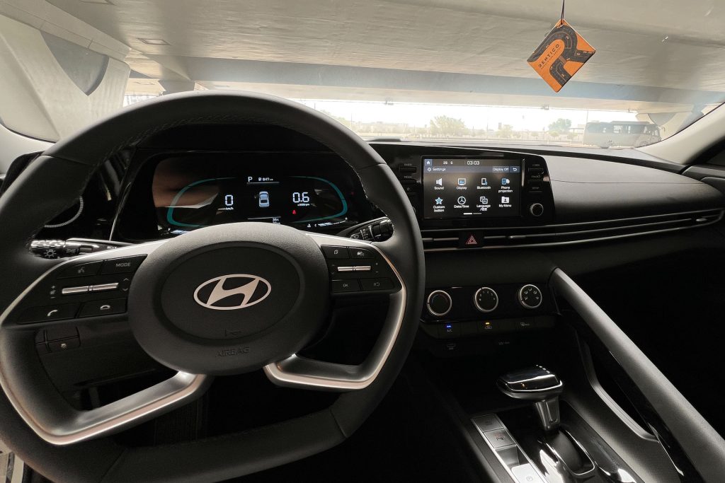 Hyundai Elantra #13
