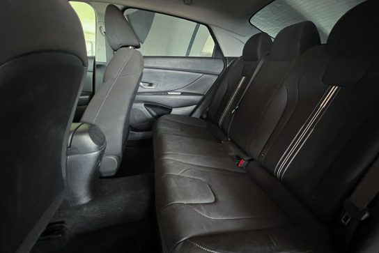 Hyundai Elantra #11